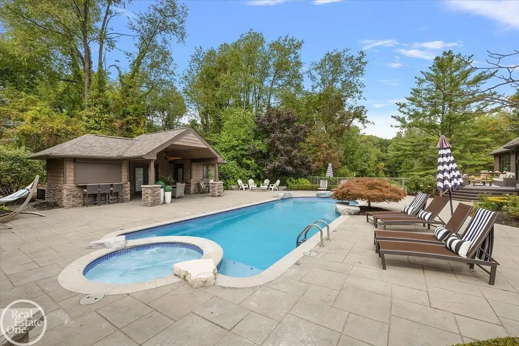 67773 Quail Ridge Drive Washington Township MI 48095