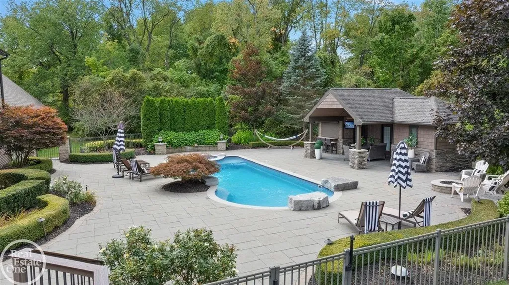 67773 Quail Ridge Drive Washington Township MI 48095
