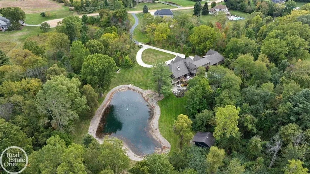 67773 Quail Ridge Drive Washington Township MI 48095