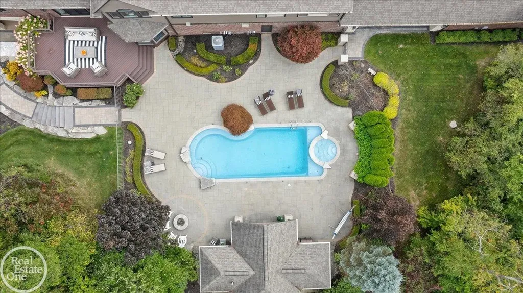 67773 Quail Ridge Drive Washington Township MI 48095