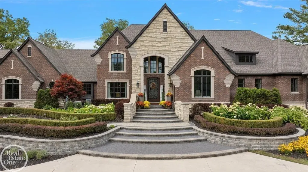 67773 Quail Ridge Drive Washington Township MI 48095