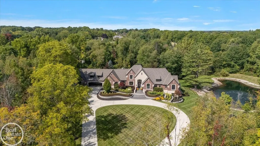 67773 Quail Ridge Drive Washington Township MI 48095