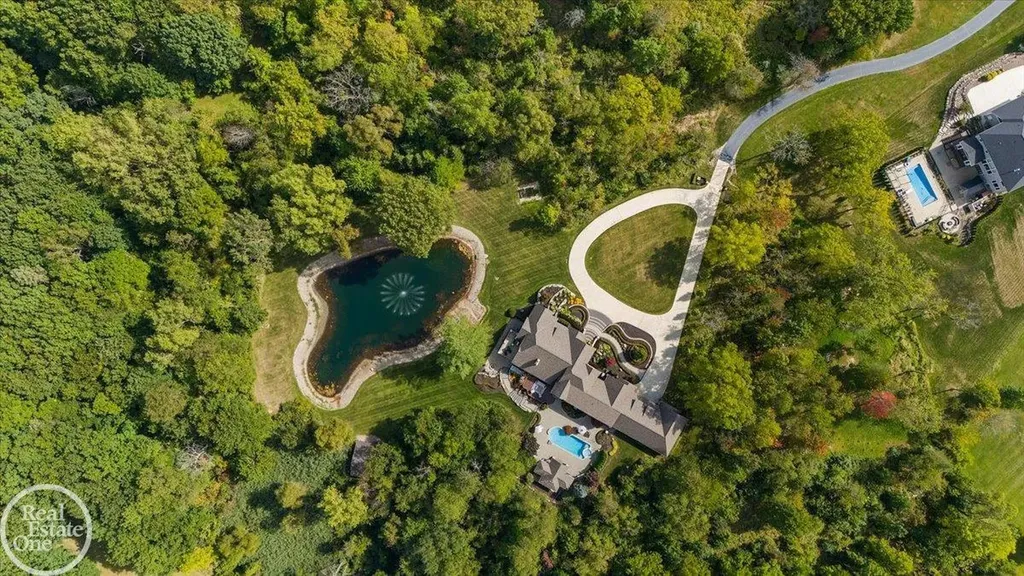 67773 Quail Ridge Drive Washington Township MI 48095