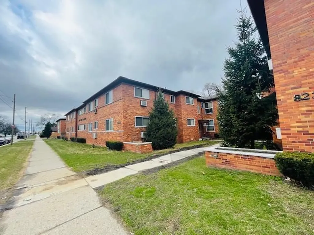 8207 Schaefer Highway Detroit City MI 48228