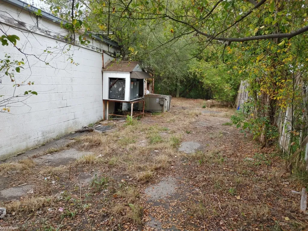 10973 Gratiot Street Casco Township MI 48064