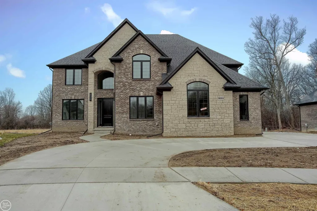3371 Forster Lane Shelby Charter Township MI 48316
