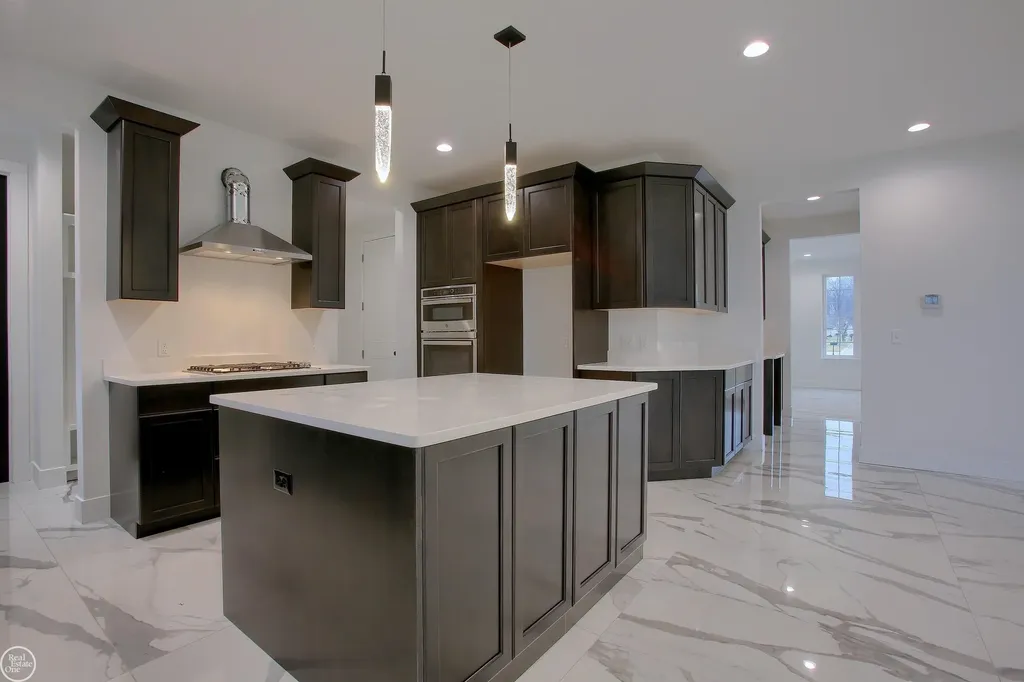 3371 Forster Lane Shelby Charter Township MI 48316