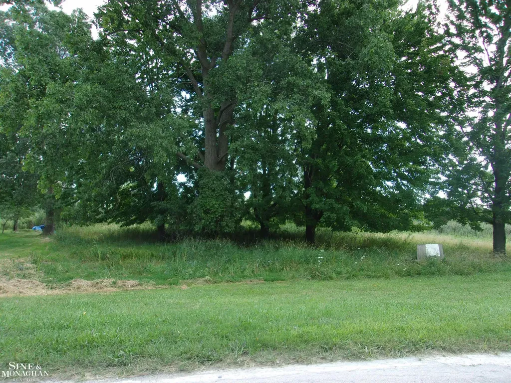 2039 Golf Course Road Clay Township MI 48028