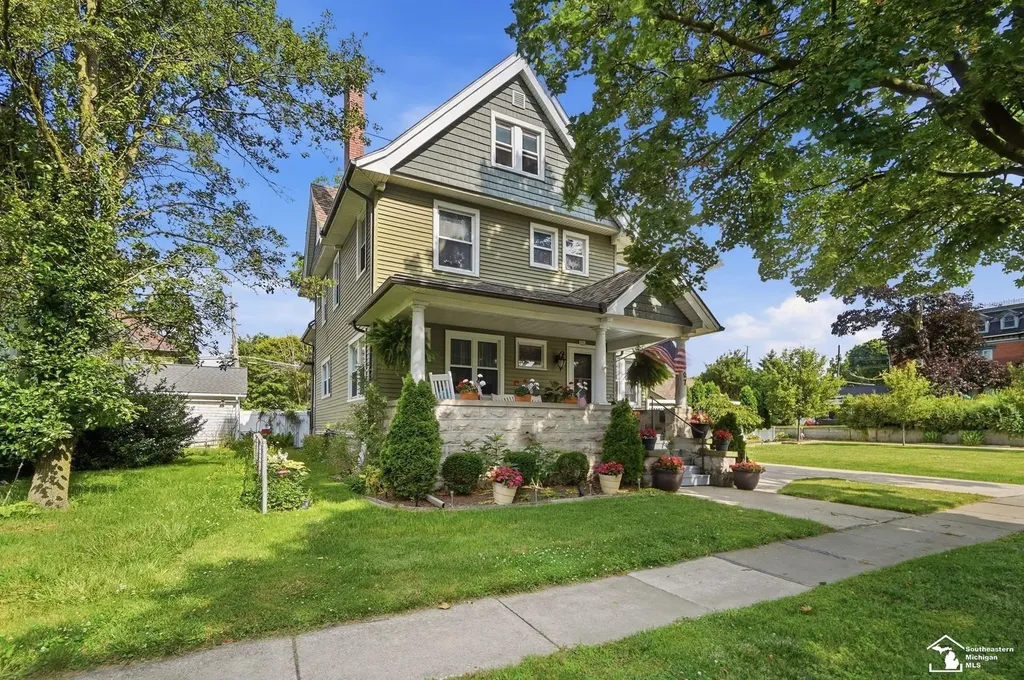 307 N Macomb Street Monroe City MI 48162