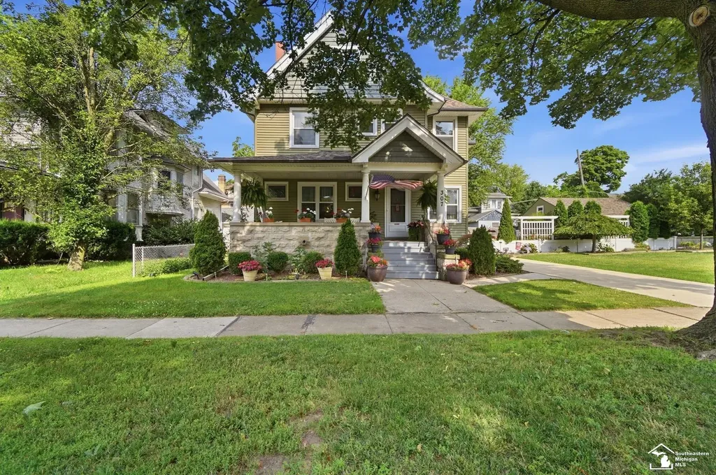 307 N Macomb Street Monroe City MI 48162