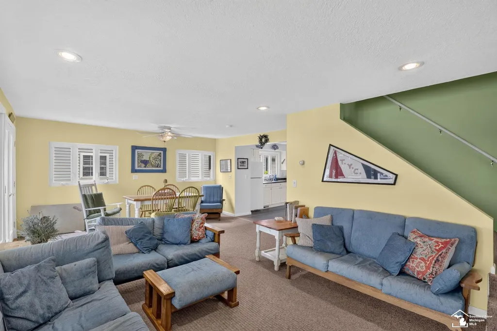 736 Lakeview Drive Columbia Township MI 49234