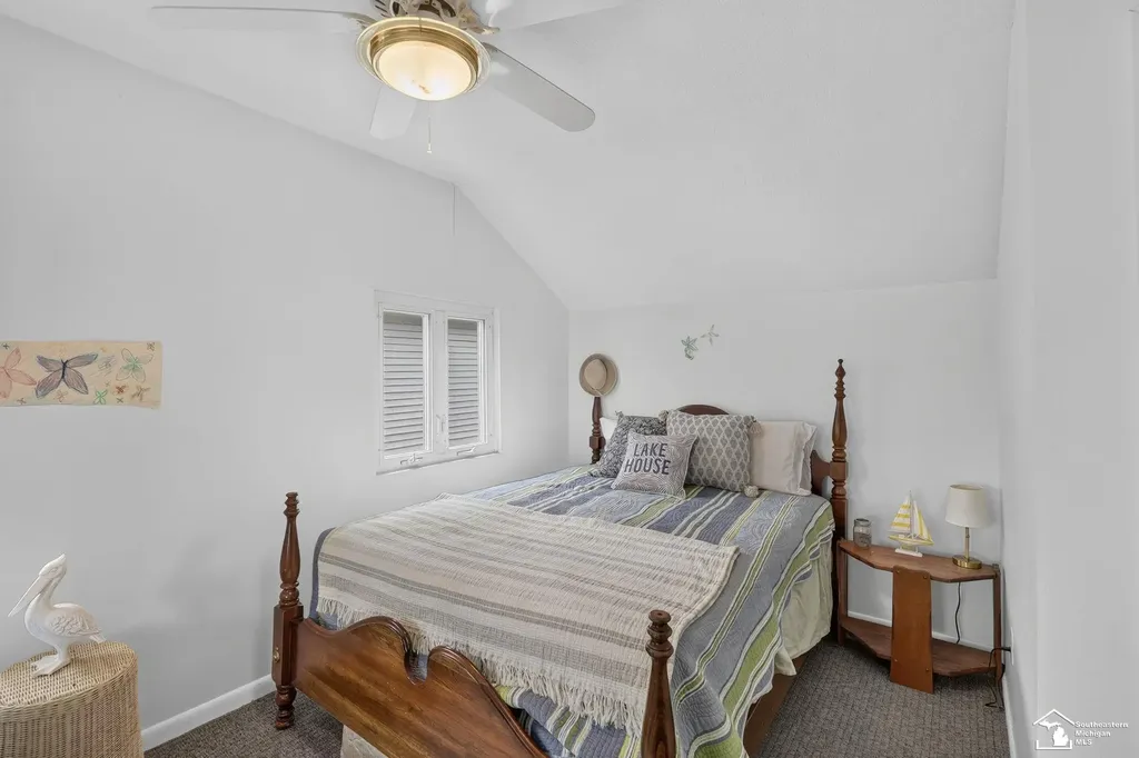 736 Lakeview Drive Columbia Township MI 49234