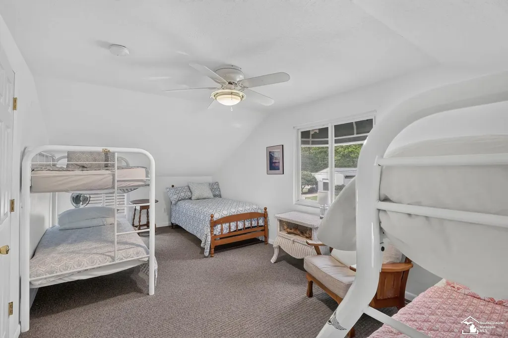 736 Lakeview Drive Columbia Township MI 49234