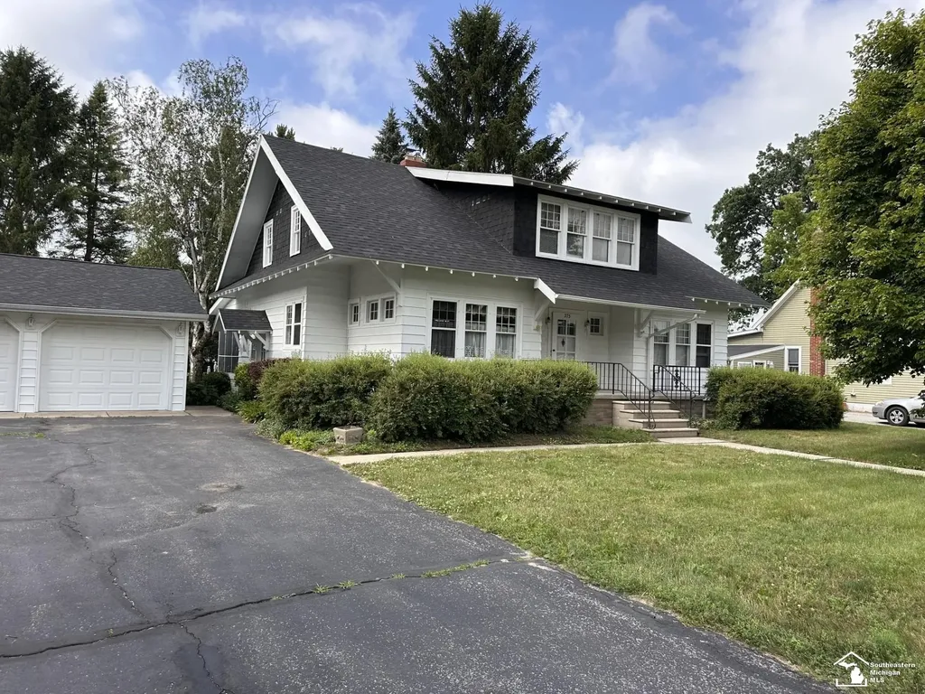 275 W Vesey Street Petersburg City MI 49270