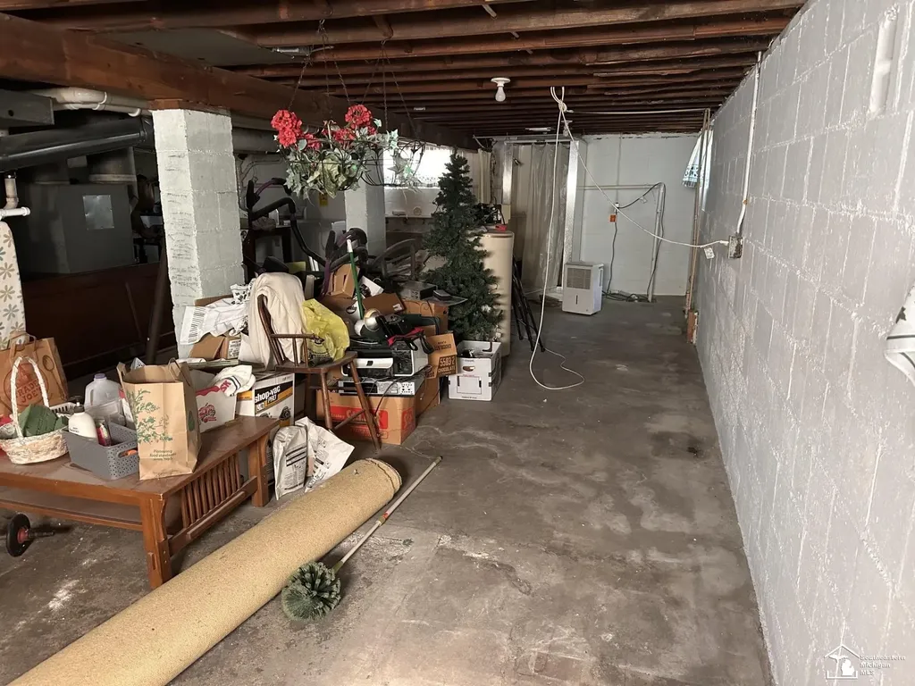 275 W Vesey Street Petersburg City MI 49270