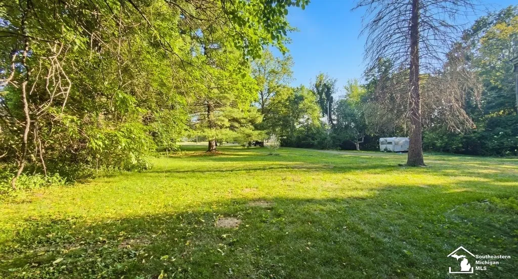 2920 First Street La Salle Township MI 48145