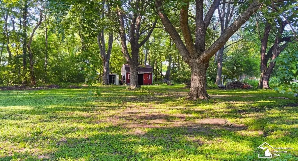 2920 First Street La Salle Township MI 48145