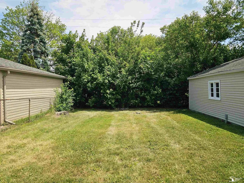 2955 Bridge Street Trenton City MI 48183