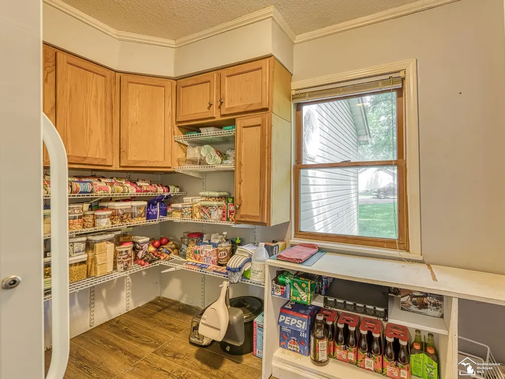 6975 Sarah Street Bedford Township MI 48182