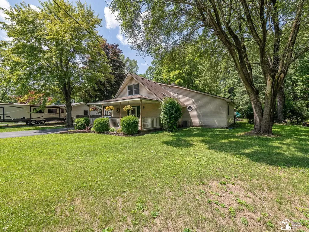 6975 Sarah Street Bedford Township MI 48182