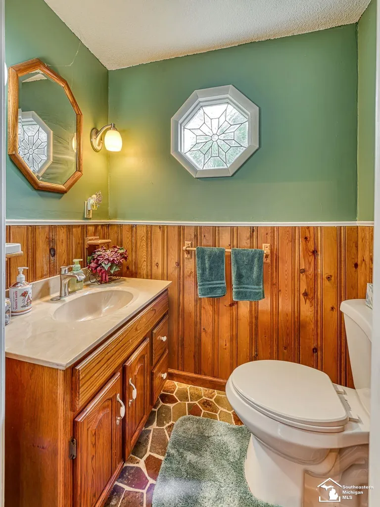 6975 Sarah Street Bedford Township MI 48182