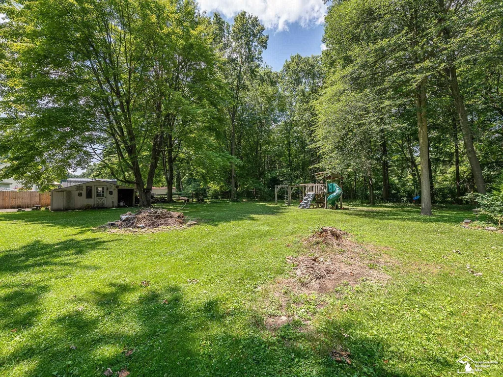 6975 Sarah Street Bedford Township MI 48182