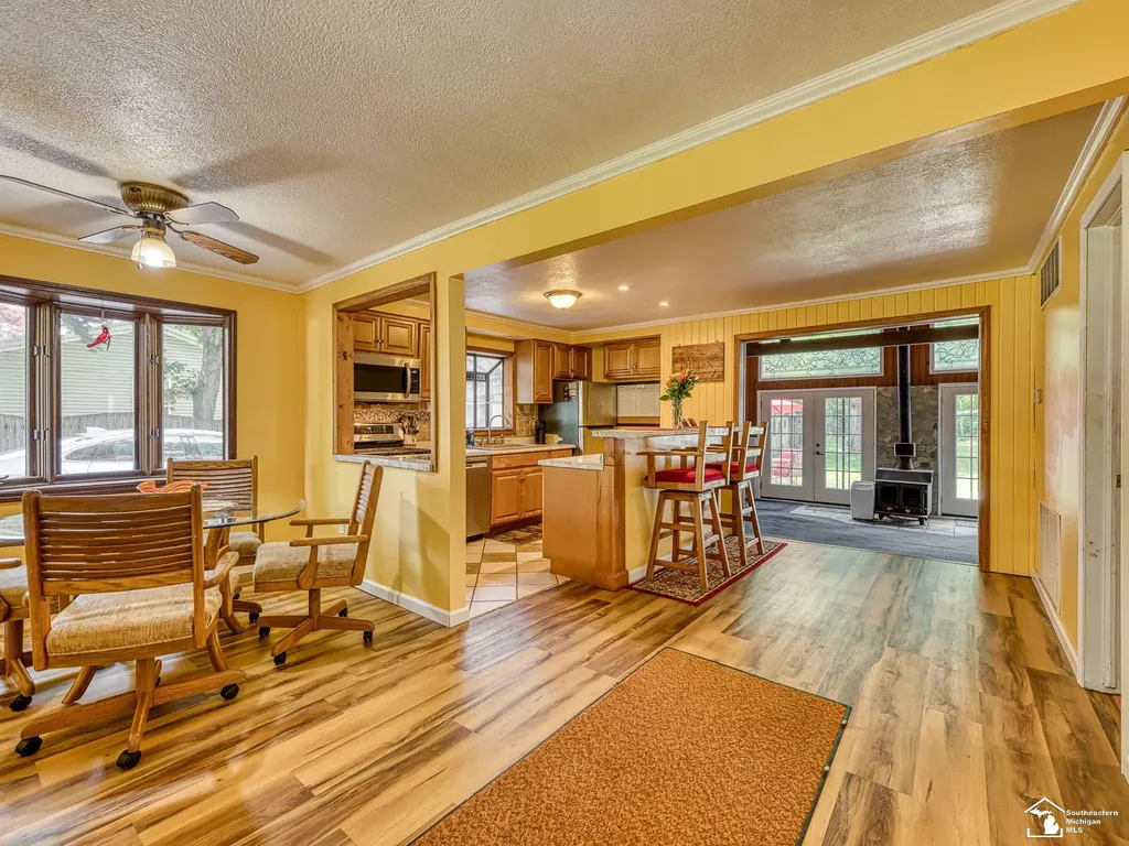 6975 Sarah Street Bedford Township MI 48182