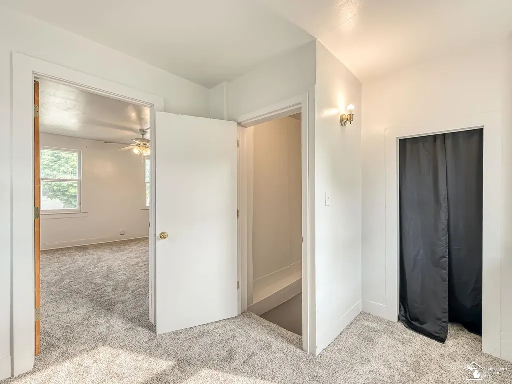 518 Comstock Street Adrian City MI 49221