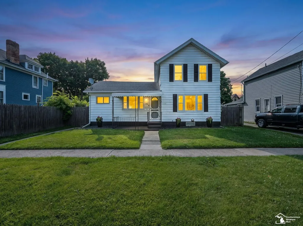 518 Comstock Street Adrian City MI 49221