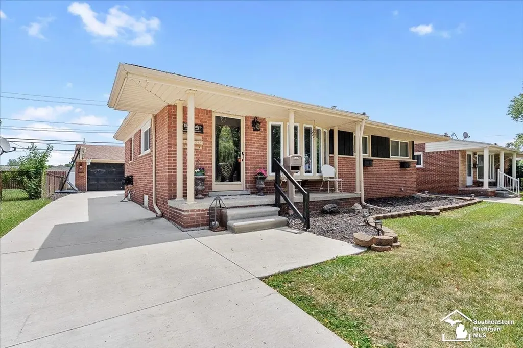 2351 Medford Street Trenton City MI 48183