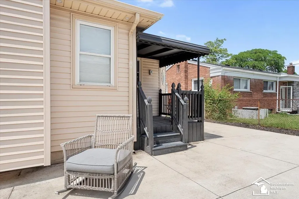 2351 Medford Street Trenton City MI 48183