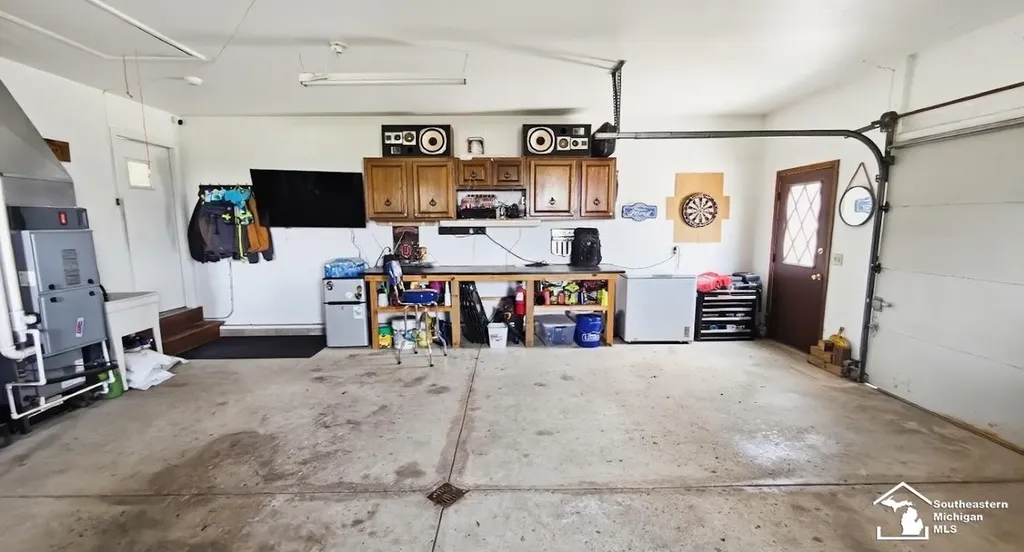 1860 W Rauch Road Unknown City MI 48182