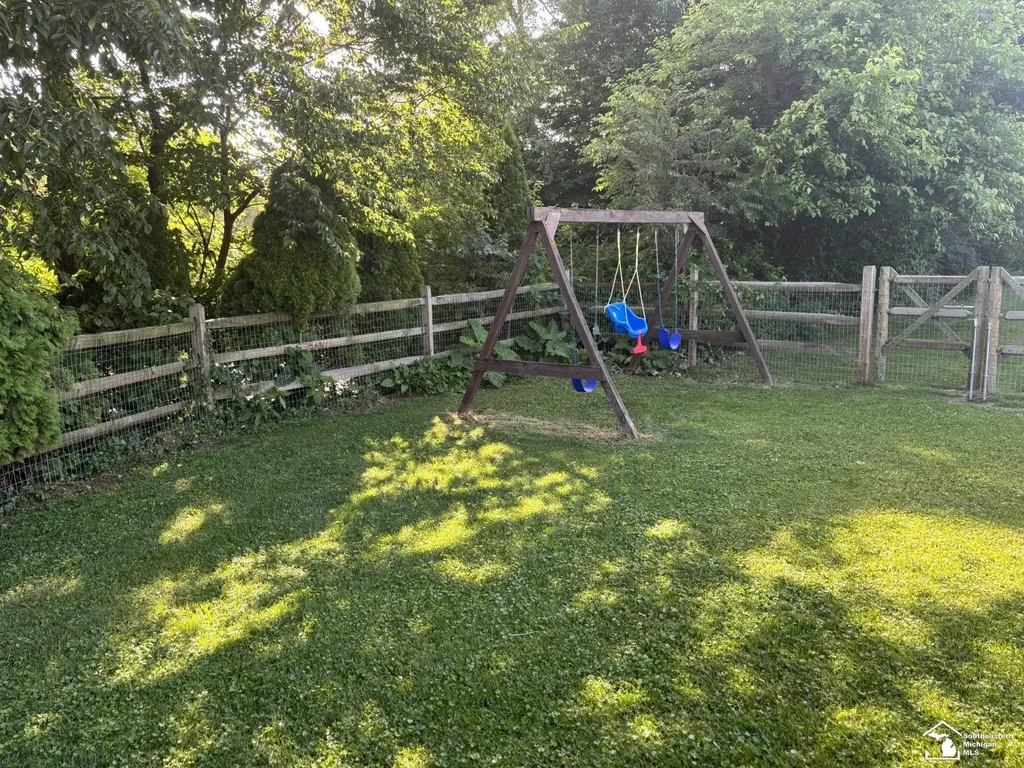 3265 Edgevale Drive Bedford Township MI 48144