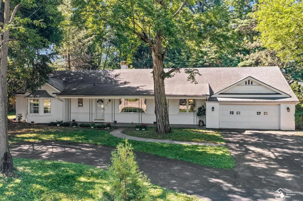 1417 Longfellow Drive Bedford Township MI 48182