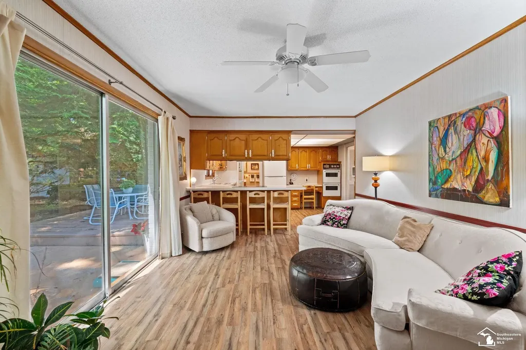 1417 Longfellow Drive Bedford Township MI 48182