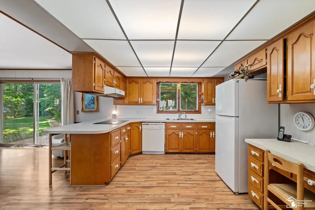 1417 Longfellow Drive Bedford Township MI 48182