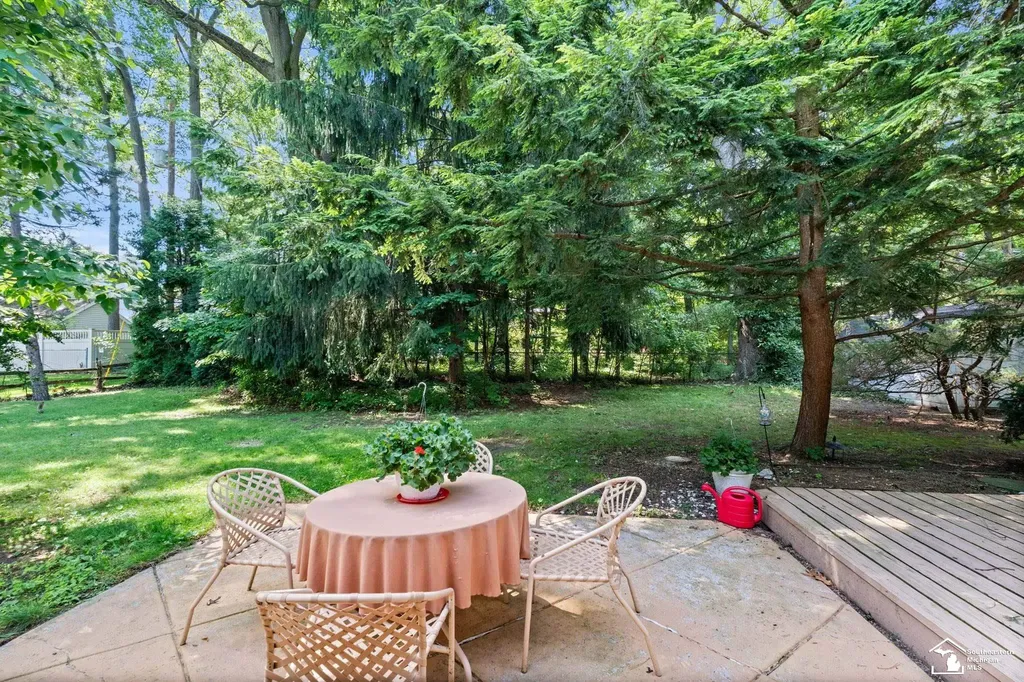 1417 Longfellow Drive Bedford Township MI 48182