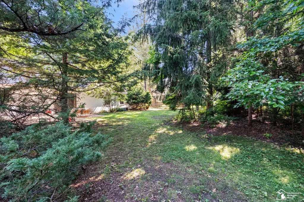 1417 Longfellow Drive Bedford Township MI 48182