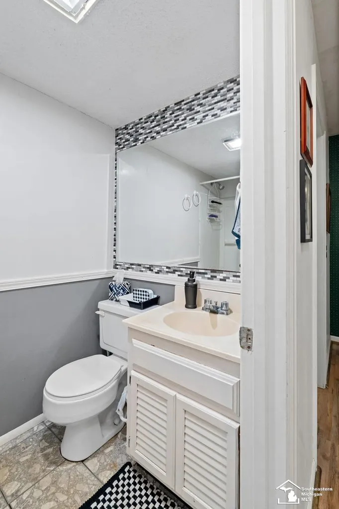 1417 Longfellow Drive Bedford Township MI 48182