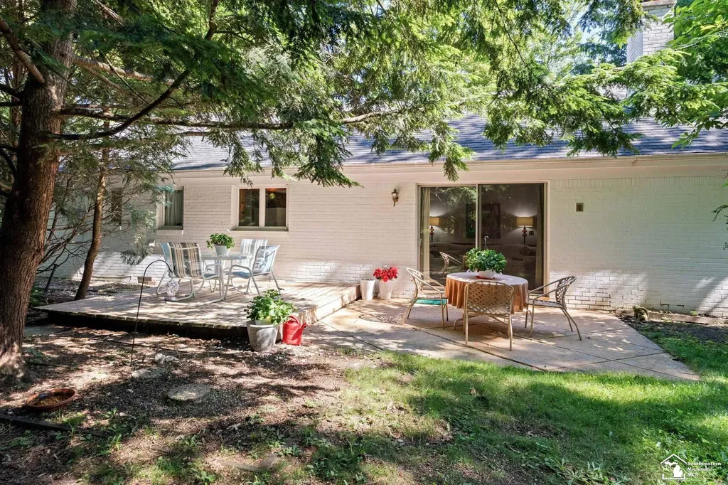 1417 Longfellow Drive Bedford Township MI 48182