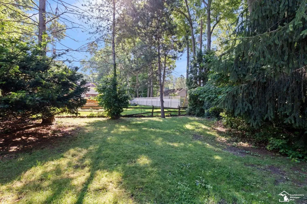 1417 Longfellow Drive Bedford Township MI 48182