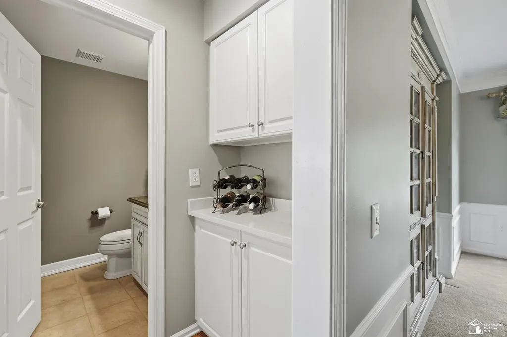5040 Cherry Blossom Circle West Bloomfield Charter Township MI 48324