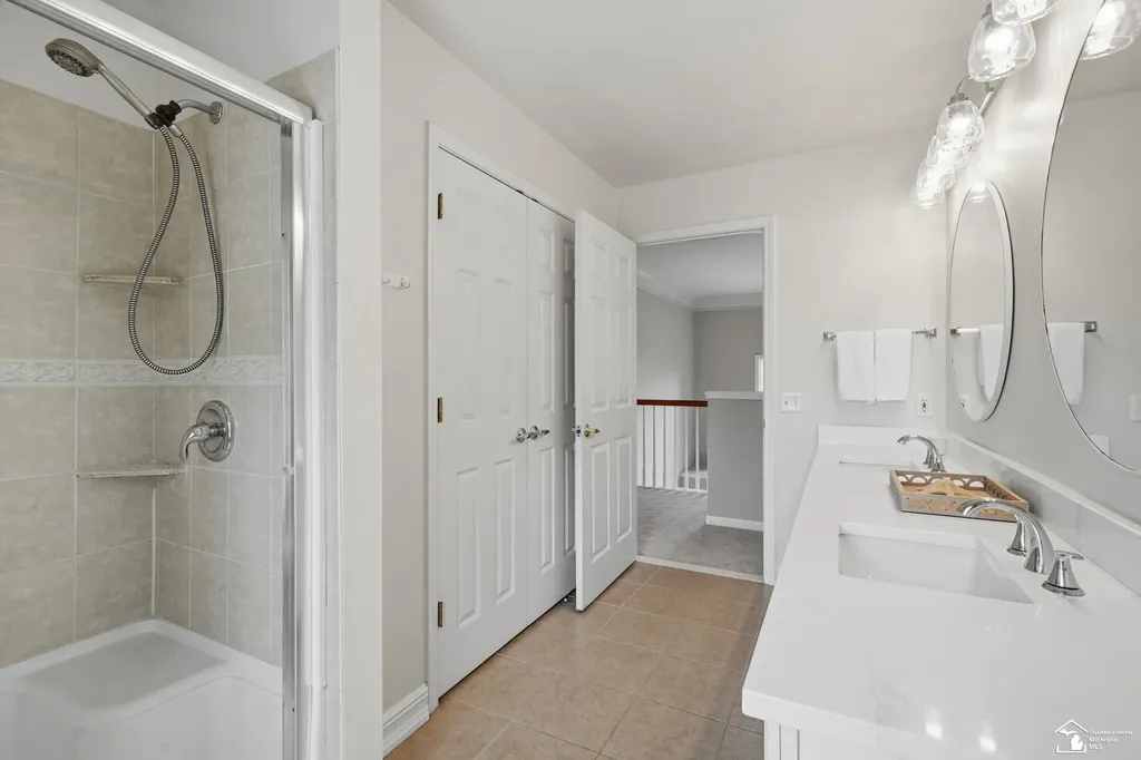 5040 Cherry Blossom Circle West Bloomfield Charter Township MI 48324