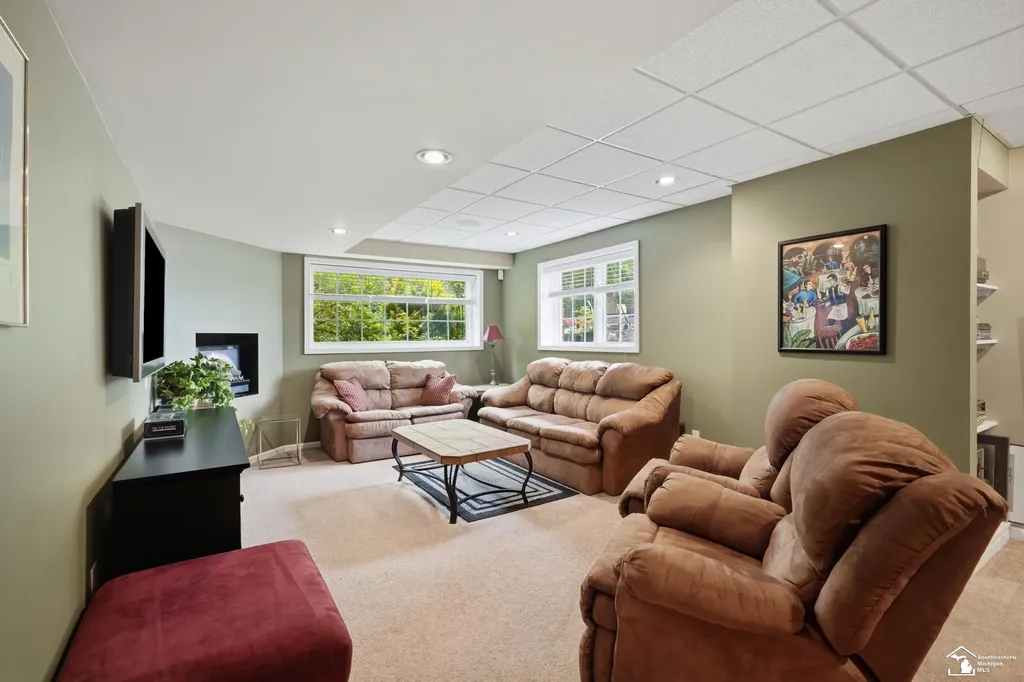 5040 Cherry Blossom Circle West Bloomfield Charter Township MI 48324