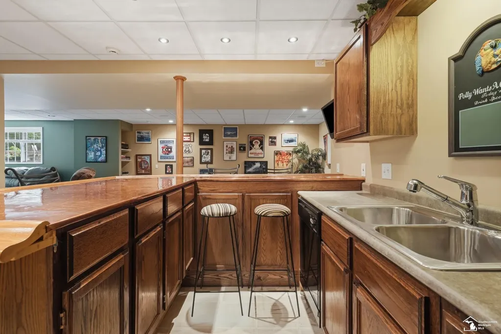 5040 Cherry Blossom Circle West Bloomfield Charter Township MI 48324