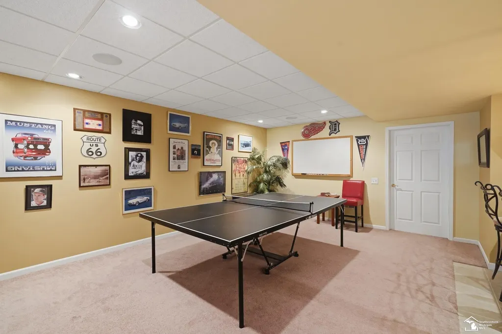5040 Cherry Blossom Circle West Bloomfield Charter Township MI 48324