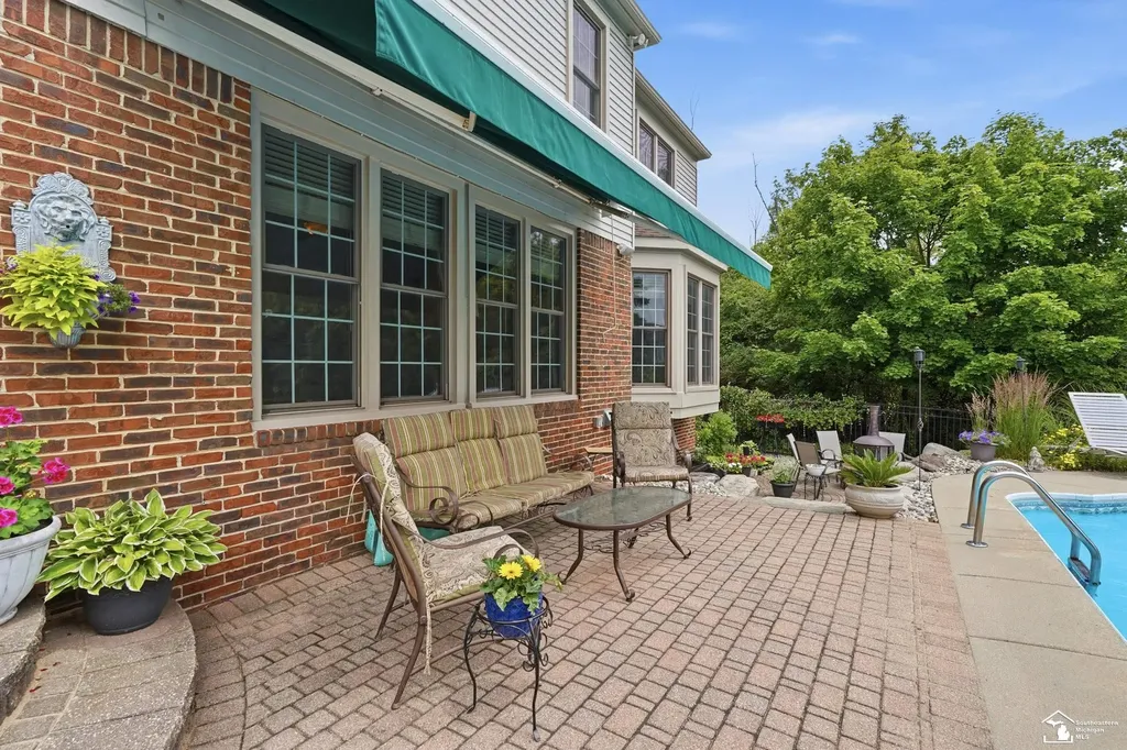 5040 Cherry Blossom Circle West Bloomfield Charter Township MI 48324