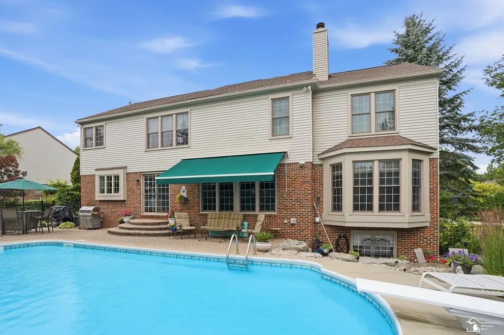 5040 Cherry Blossom Circle West Bloomfield Charter Township MI 48324