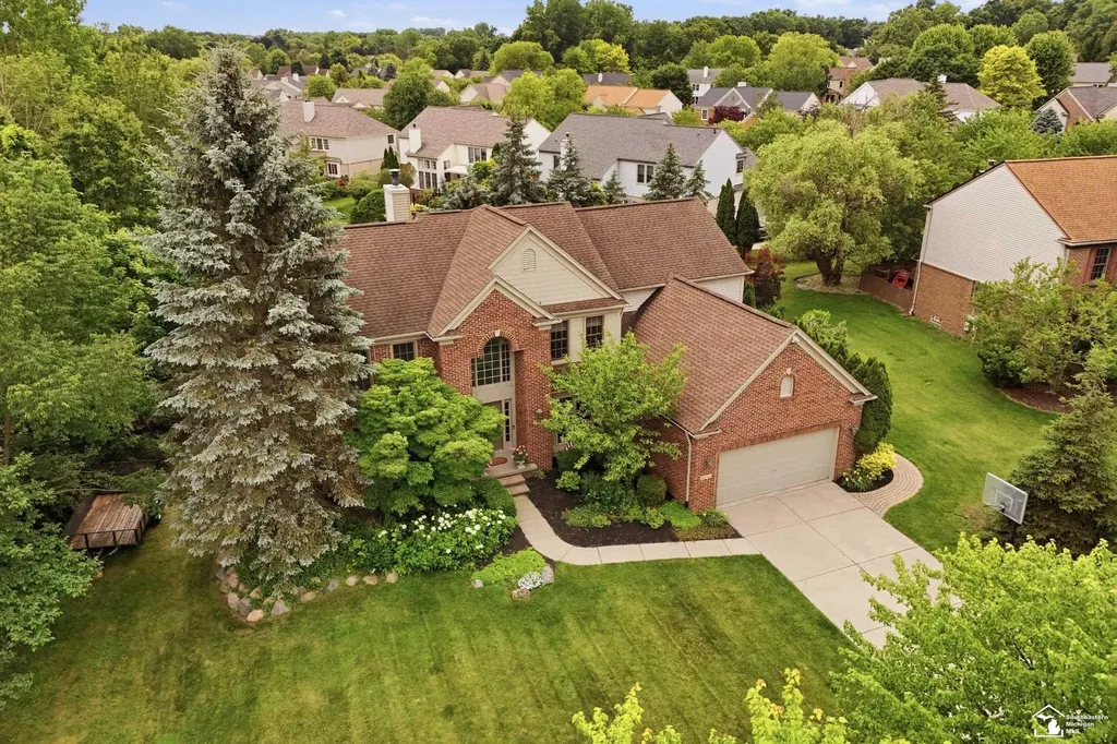 5040 Cherry Blossom Circle West Bloomfield Charter Township MI 48324