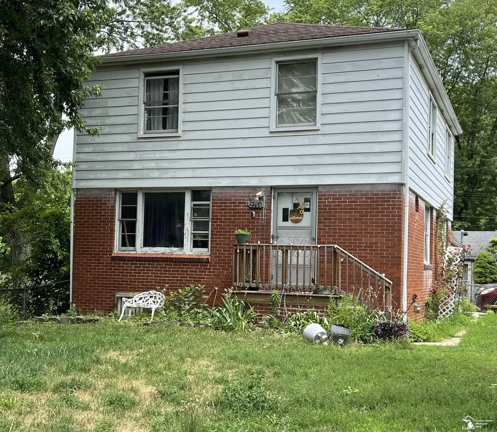 2288 Vivian Road Frenchtown Township MI 48162